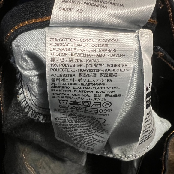 NWT Levi’s Classic Boot Cut Denim Dark Wash Blue - Picture 5 of 5